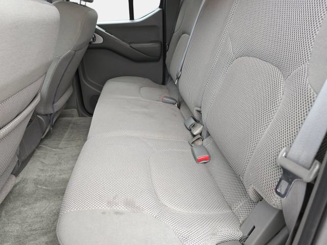 Used 2016 Nissan Frontier SV w/ SV Value Truck Package RWD image 15