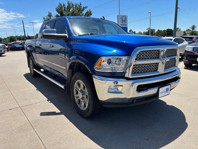 Used 2015 RAM 2500 Laramie w/ Convenience Group AWD/4WD image 3