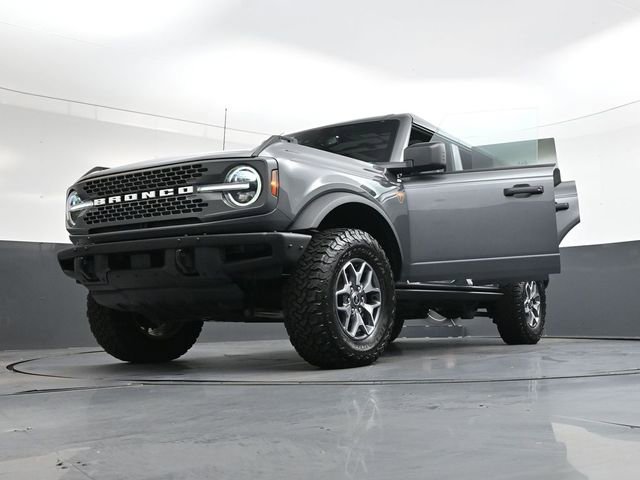 Used 2025 Ford Bronco Badlands image 46