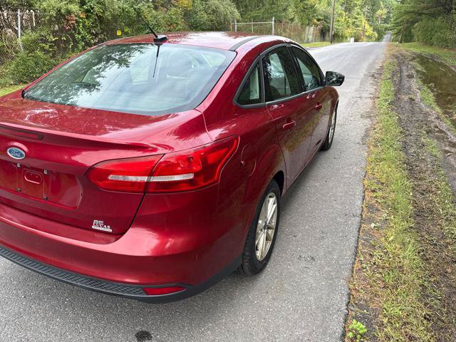 Used 2017 Ford Focus SE FWD image 5
