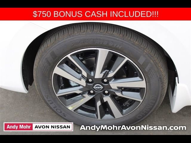 New 2025 Nissan Versa SV w/ Trunk Package FWD image 6