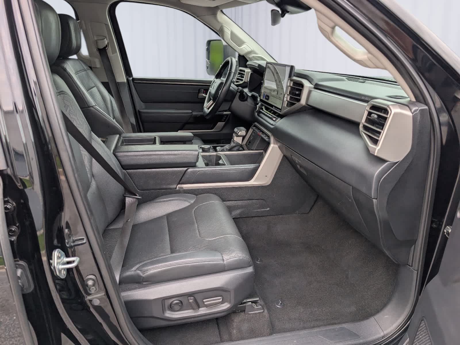 Used 2022 Toyota Tundra Limited AWD/4WD image 11