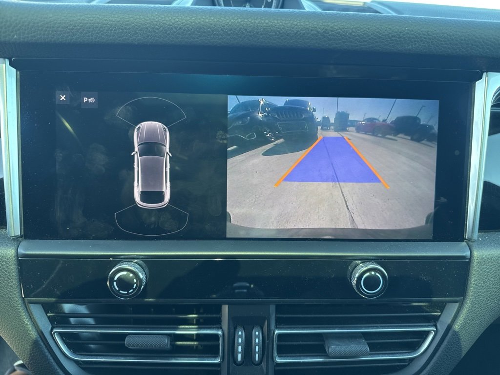 Used 2022 Porsche Macan S image 29