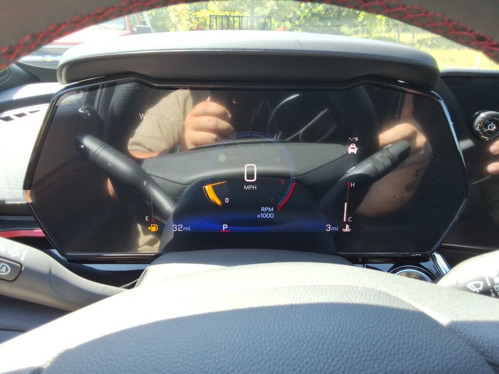 New 2026 Chevrolet Trax RS w/ Sunroof Package FWD image 27