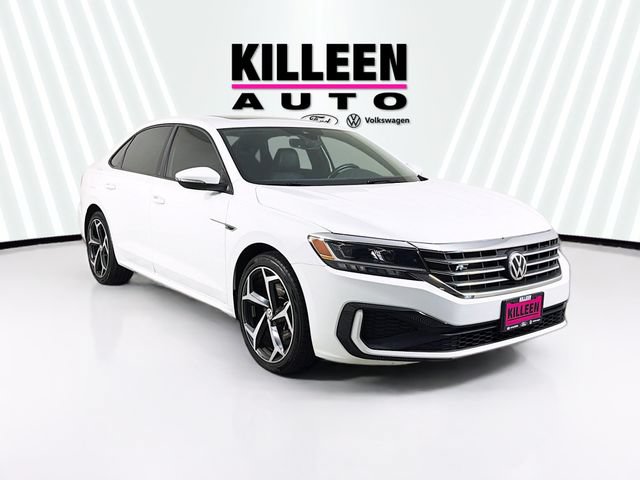 Used 2022 Volkswagen Passat 2.0T R-Line