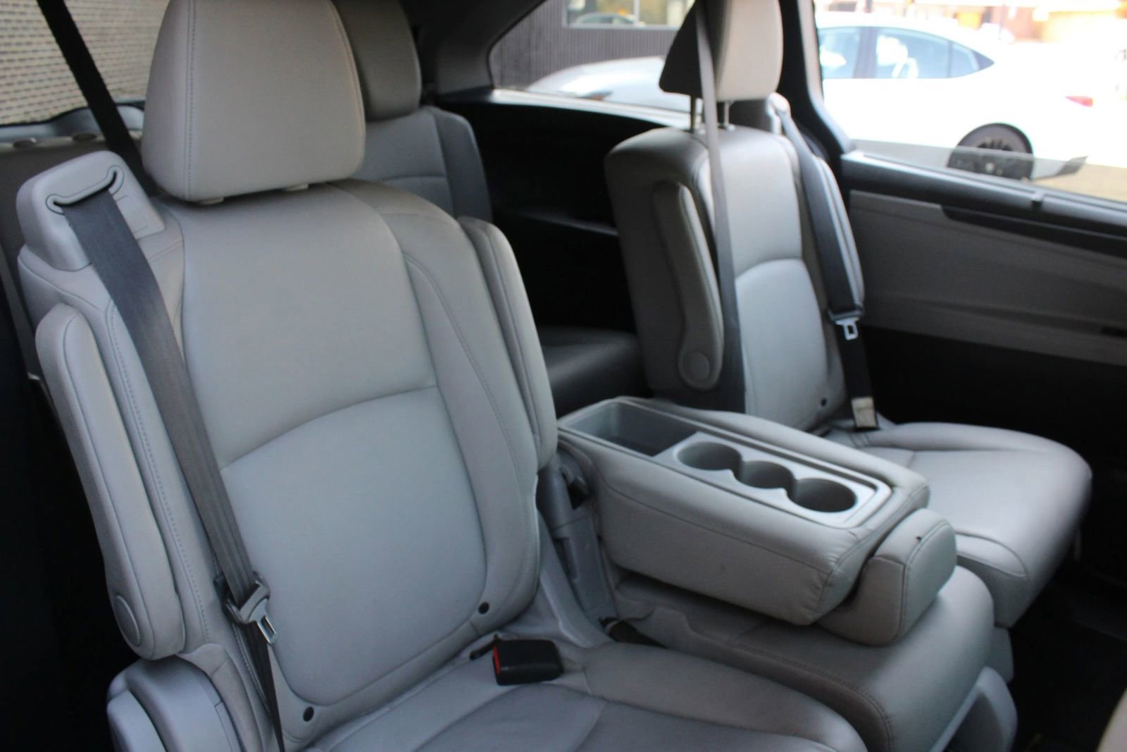 Used 2018 Honda Odyssey EX-L image 41