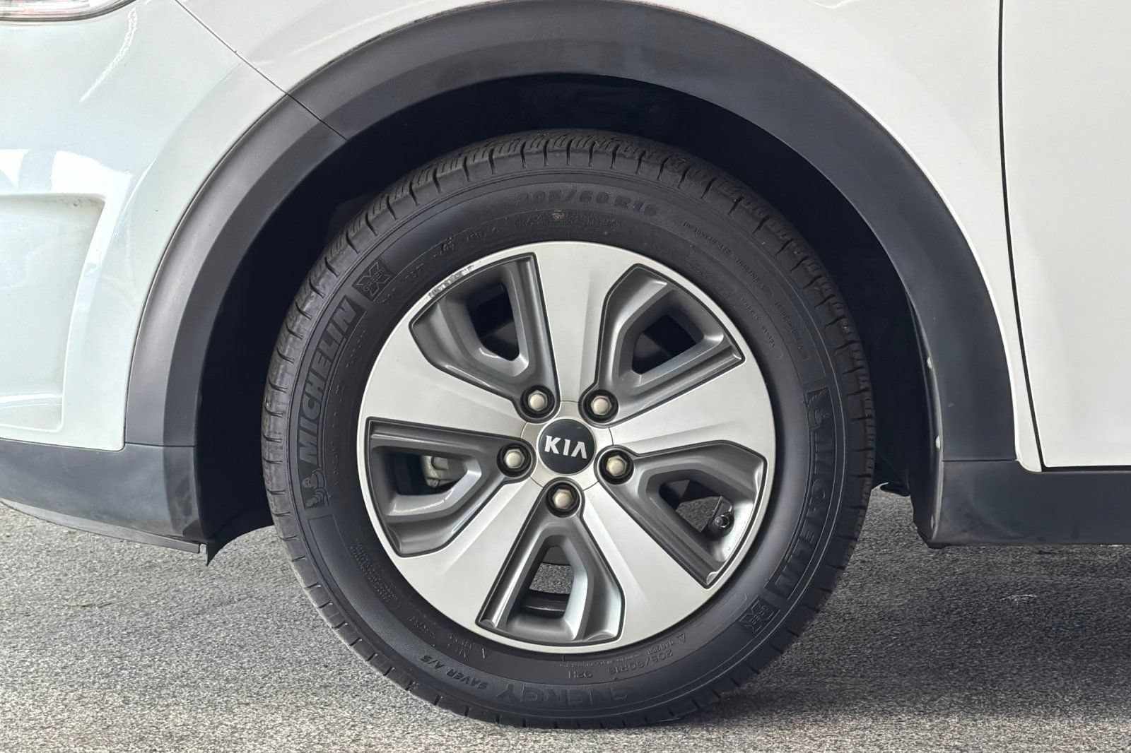 Used 2019 Kia Niro LX FWD image 24