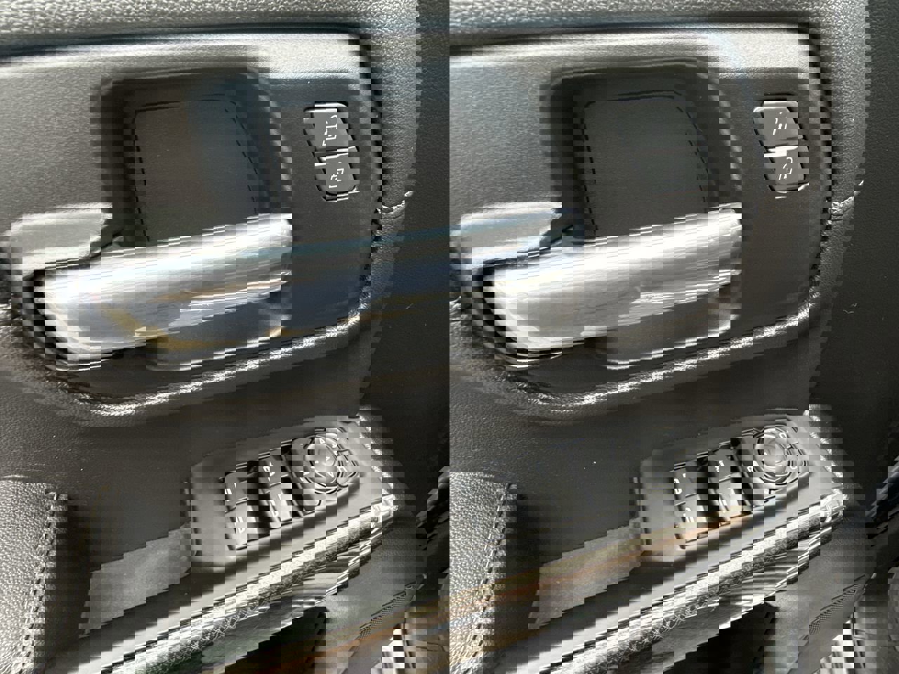 Used 2022 Chevrolet Silverado 1500 RST image 21