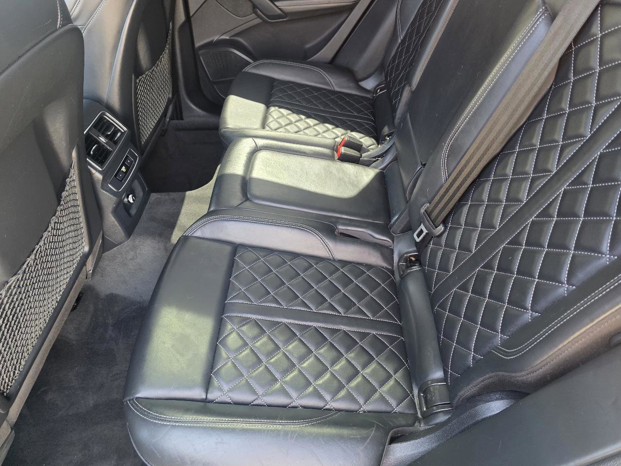 Used 2018 Audi SQ5 Premium Plus w/ Navigation Package image 10