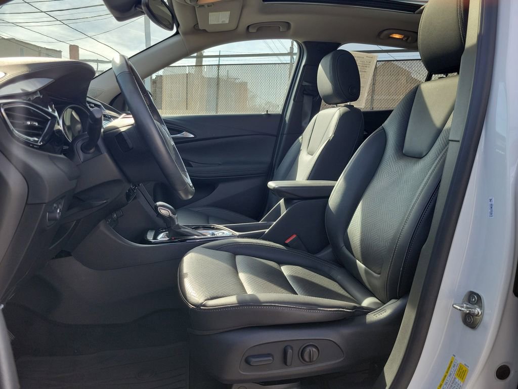 Used 2023 Buick Encore GX Essence w/ Experience Buick Package image 21