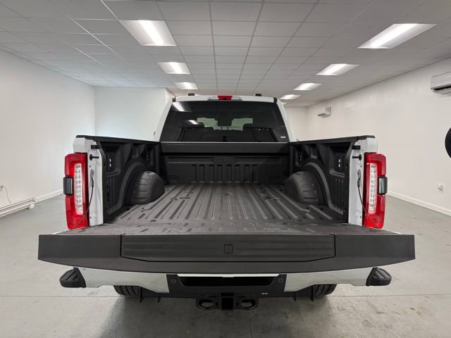 New 2026 Ford F350 4x4 Crew Cab Super Duty image 8