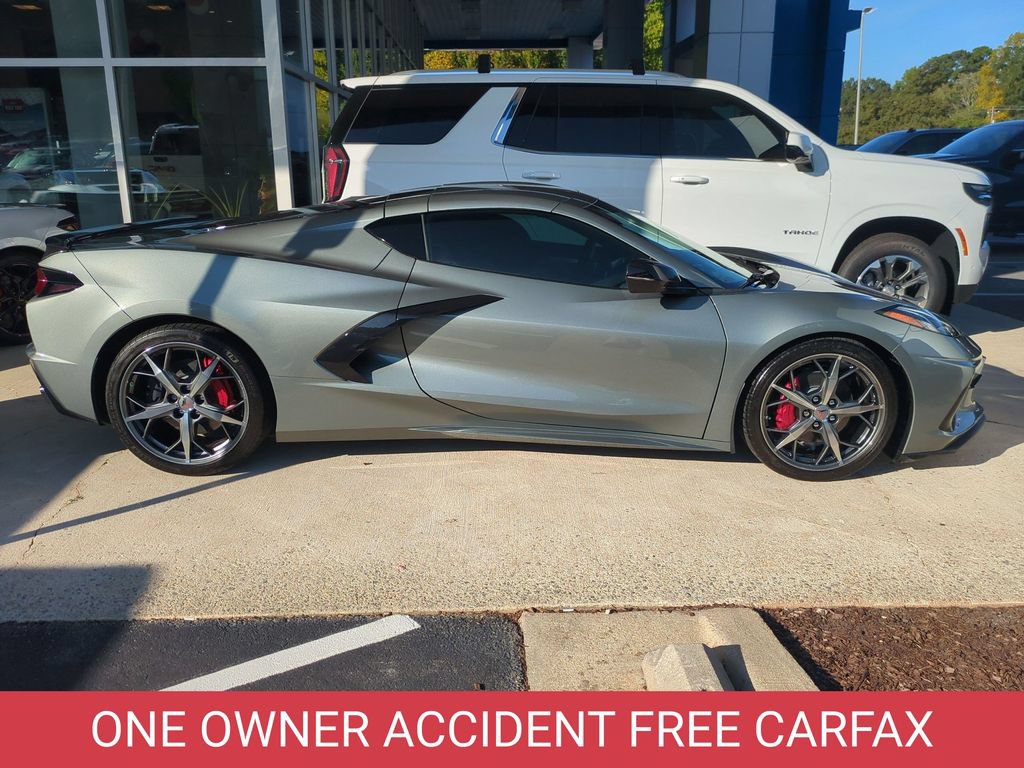 Certified 2022 Chevrolet Corvette Stingray Preferred Cpe RWD image 3