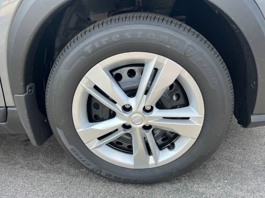 New 2025 Nissan Kicks Play S image 11