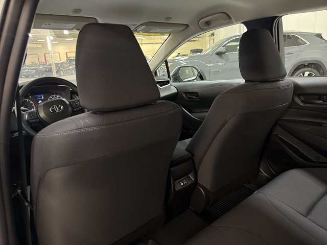 Used 2025 Toyota Corolla LE FWD image 19