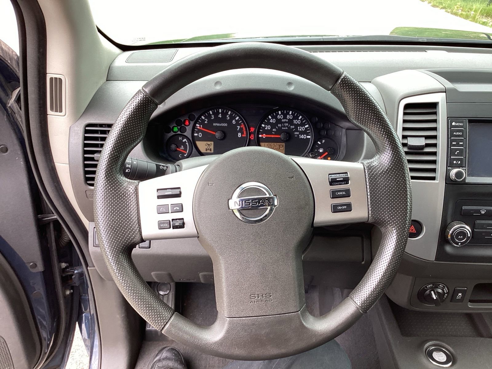 Used 2020 Nissan Frontier SV AWD/4WD image 3