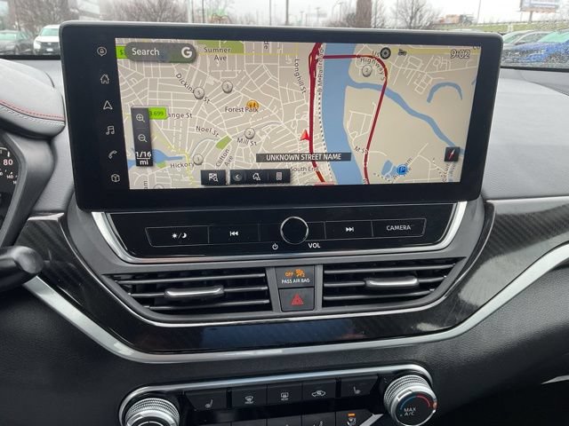 Used 2023 Nissan Altima 2.5 SR w/ SR Premium Package FWD image 12