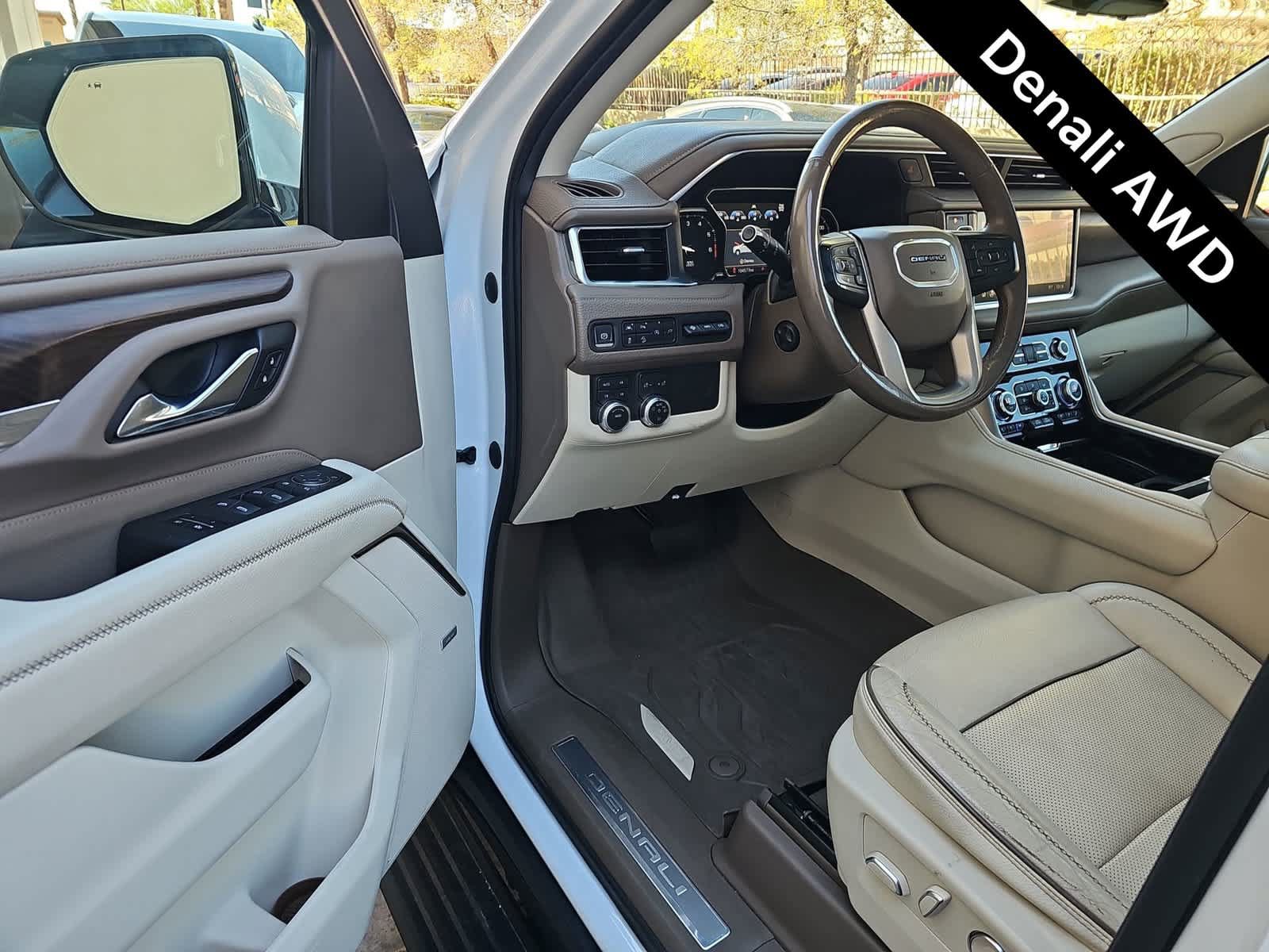 Used 2021 GMC Yukon Denali w/ Denali Premium Package AWD/4WD image 10