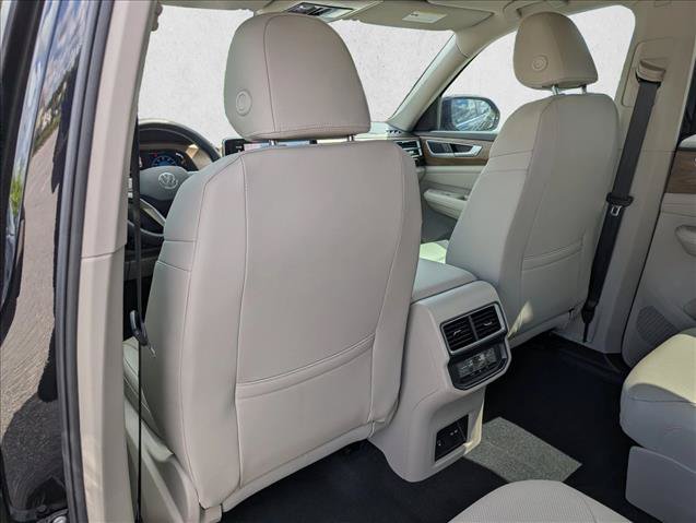 New 2026 Volkswagen Atlas SE FWD image 24
