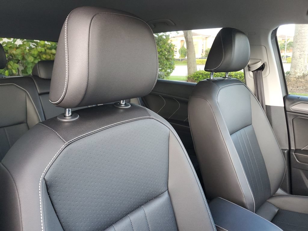 Used 2023 Volkswagen Tiguan SE FWD image 25