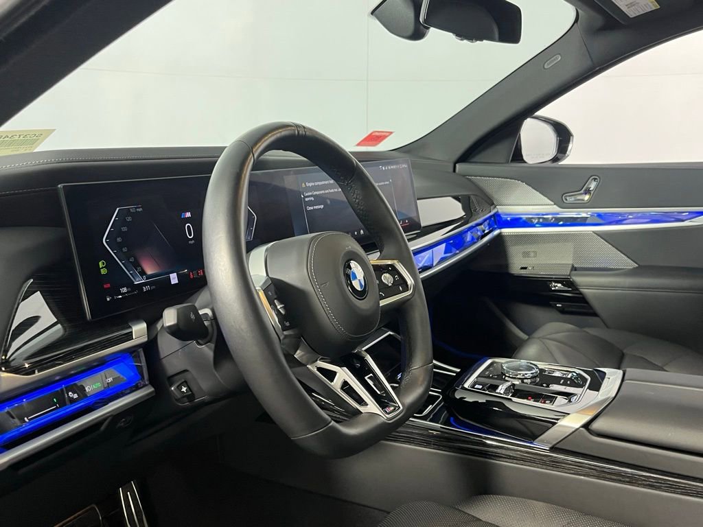 Used 2025 BMW 740i image 23