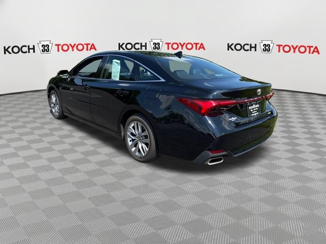 Used 2021 Toyota Avalon XLE w/ Moonroof Package AWD/4WD image 6