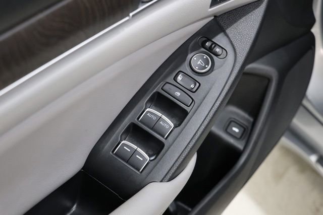 Used 2018 Honda Accord EX-L image 19