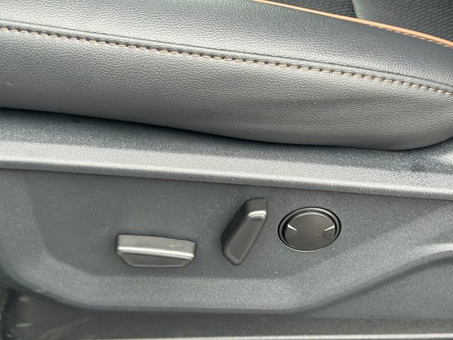 New 2026 Ford F350 Lariat w/ Black Appearance Package image 16