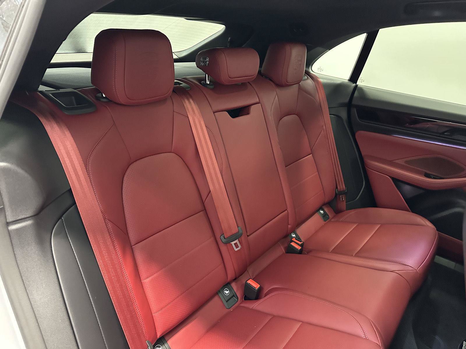 New 2026 Porsche Macan 4S Electric AWD/4WD image 41