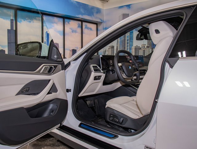 New 2026 BMW 430i xDrive w/ Premium Package image 13