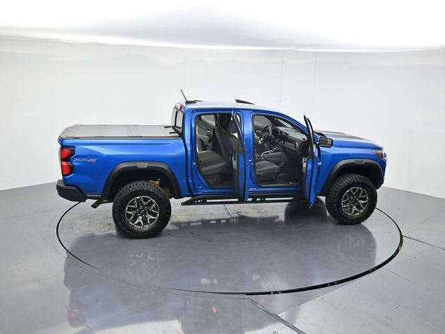 Used 2024 Chevrolet Colorado ZR2 w/ Technology Package AWD/4WD image 40