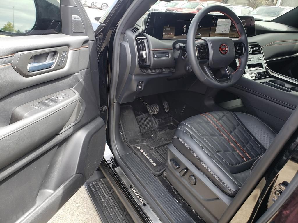 Certified 2025 Nissan Armada PRO-4X w/ Pro-4X Premium Package AWD/4WD image 13