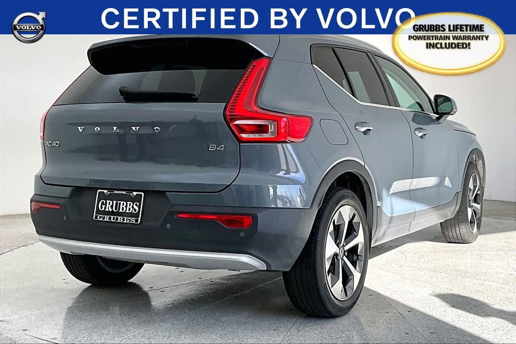 Used 2023 Volvo XC40 B4 Plus w/ Driver Assist Package image 2