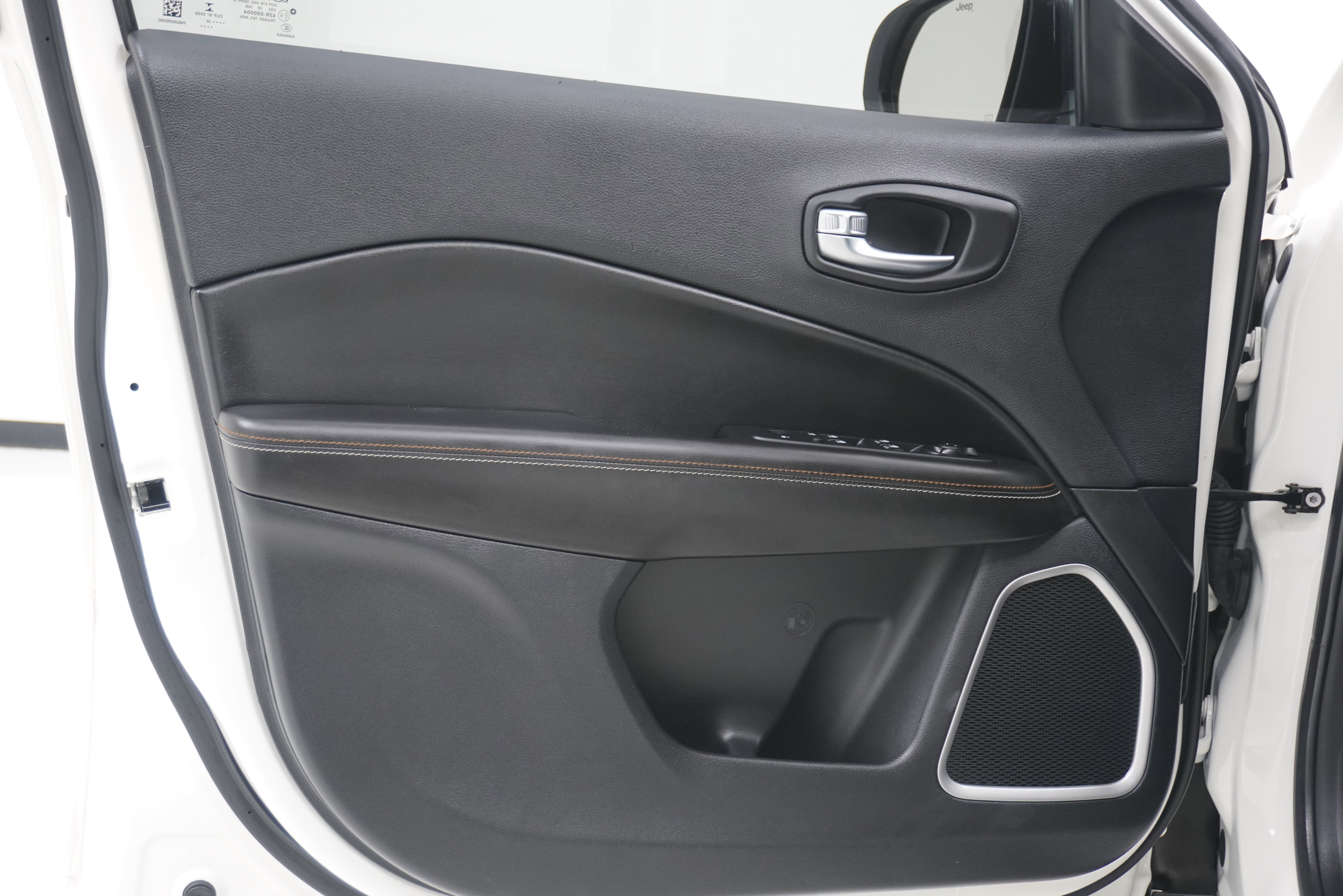 Used 2020 Jeep Compass Sport w/ Tech Group image 13