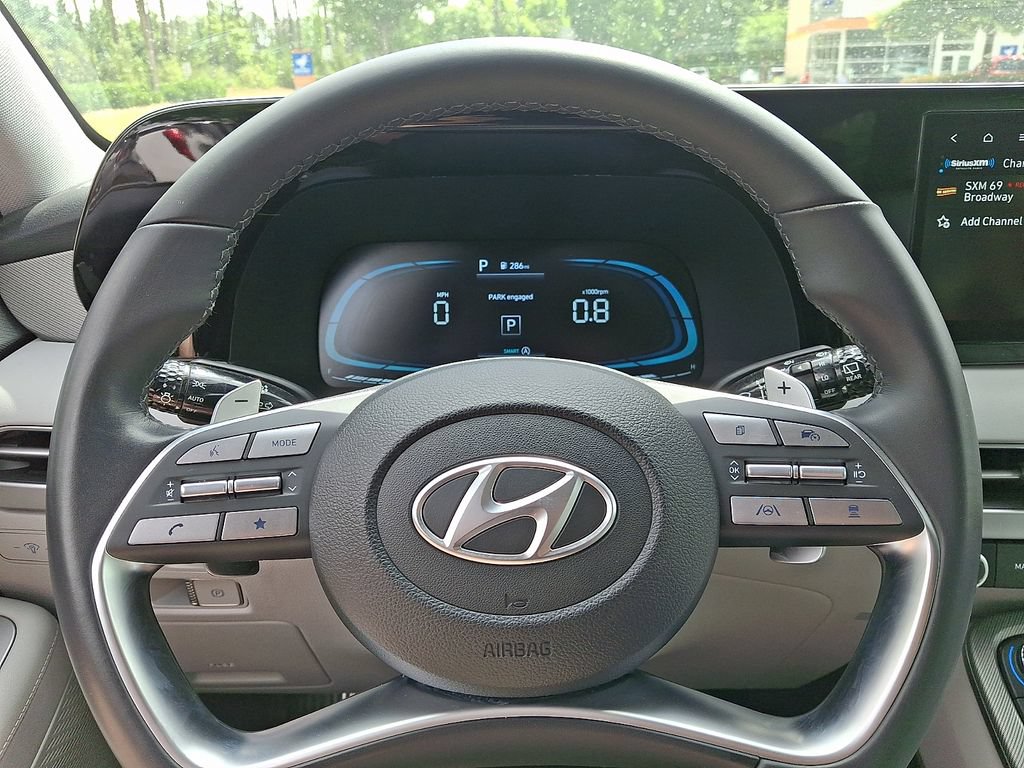 Used 2025 Hyundai Palisade SEL FWD image 19