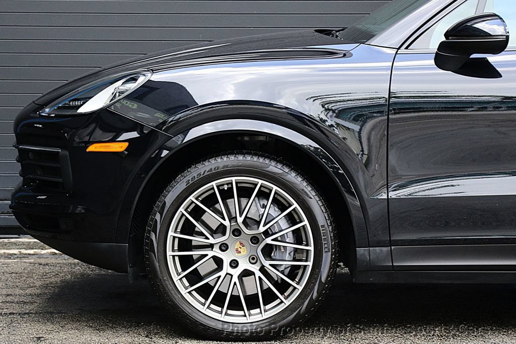 Used 2022 Porsche Cayenne Platinum Edition AWD/4WD image 14