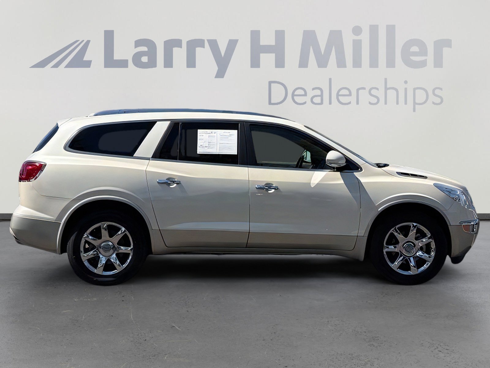 Used 2009 Buick Enclave CXL w/ Entertainment Package #4 FWD image 7