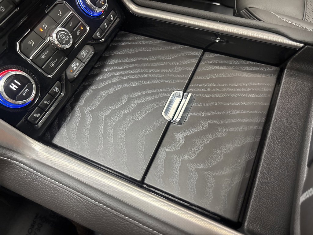 Used 2024 GMC Yukon XL Denali image 41