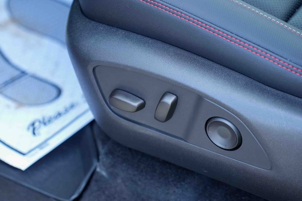 Used 2026 Chevrolet Traverse RS w/ LPO, Floor Liner Package image 23