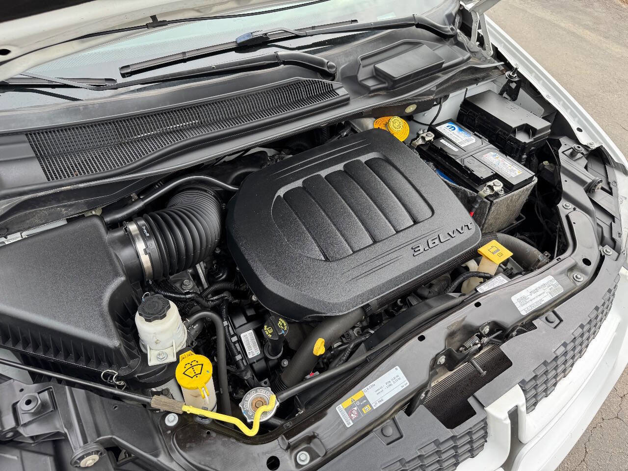 Used 2019 Dodge Grand Caravan GT FWD image 21