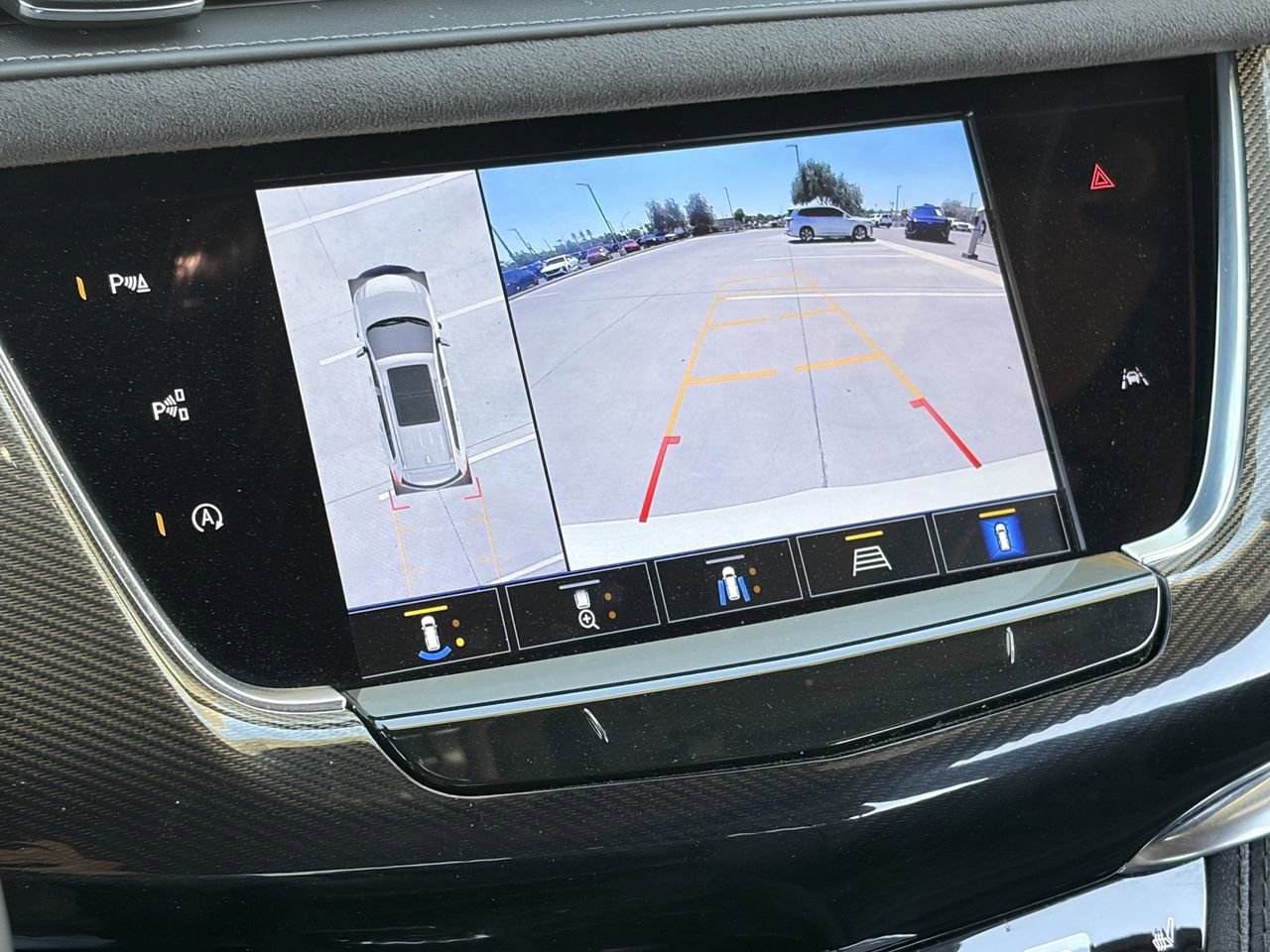 Certified 2023 Cadillac XT6 Sport w/ Platinum Package AWD/4WD image 29