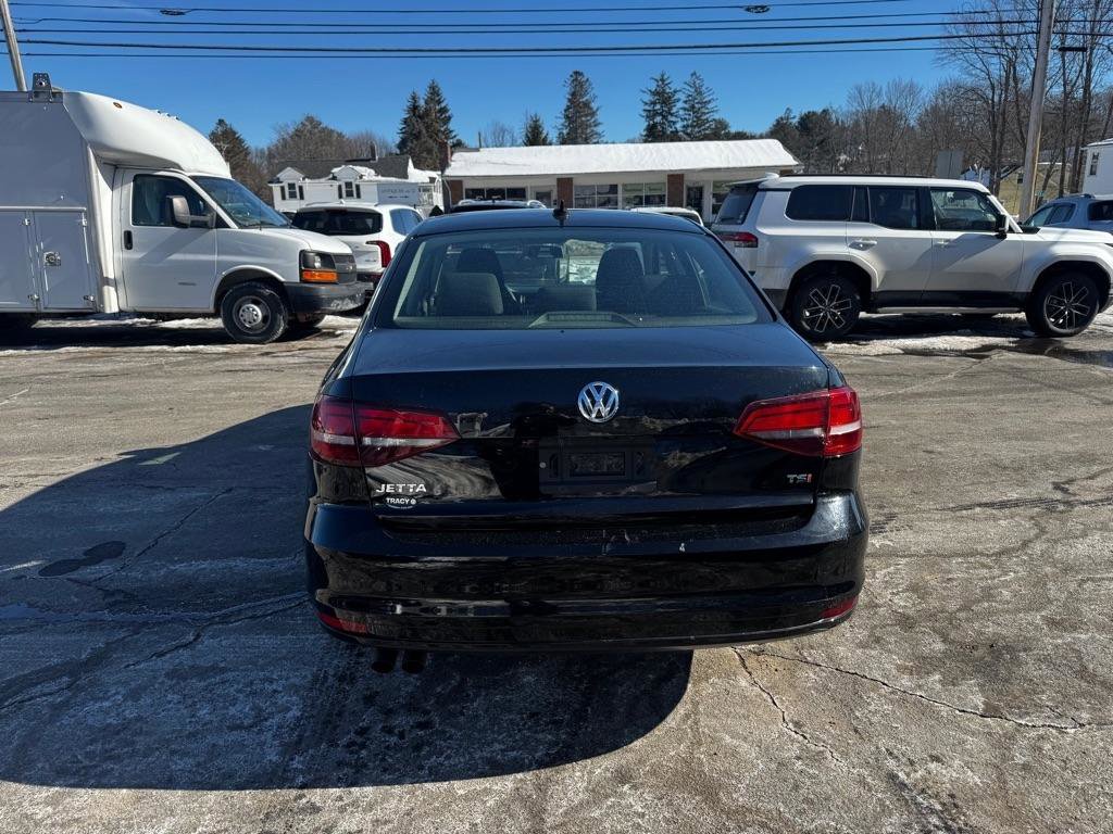 Used 2016 Volkswagen Jetta S image 5