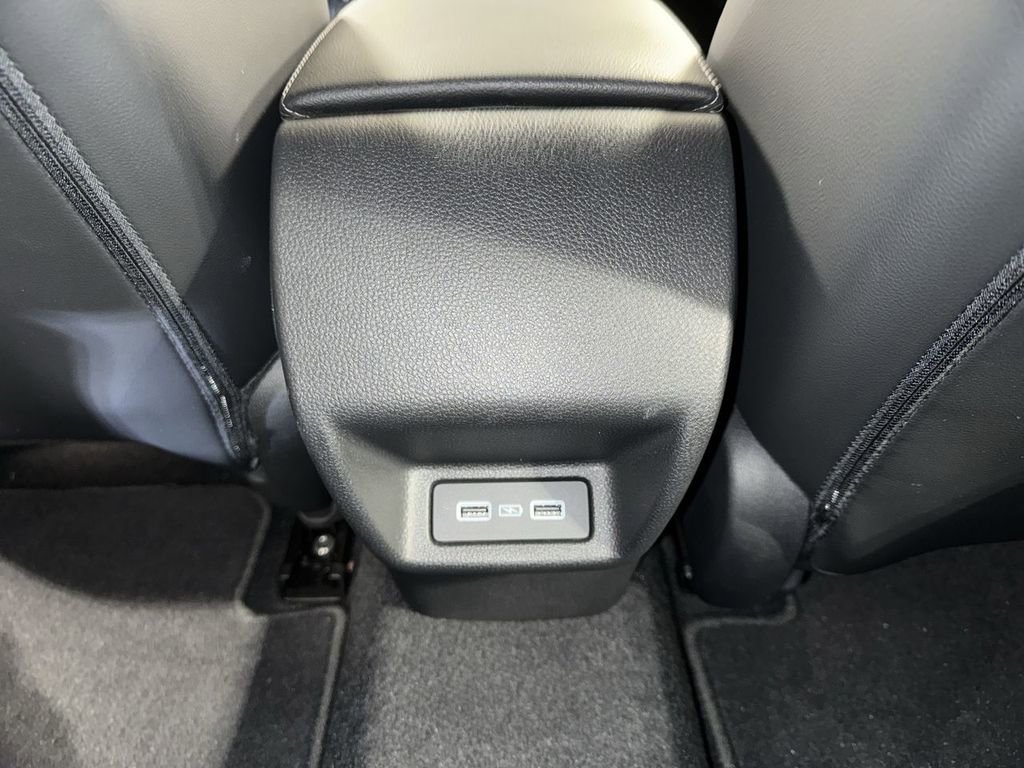Used 2023 Honda Civic Touring image 33