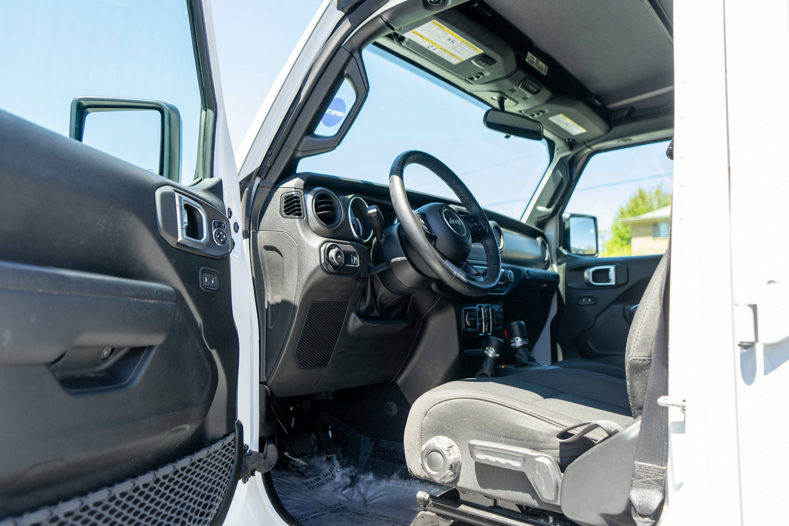 Used 2023 Jeep Wrangler Unlimited Sport AWD/4WD image 13