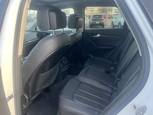 Used 2023 Audi Q5 2.0T Premium w/ Convenience Package image 7