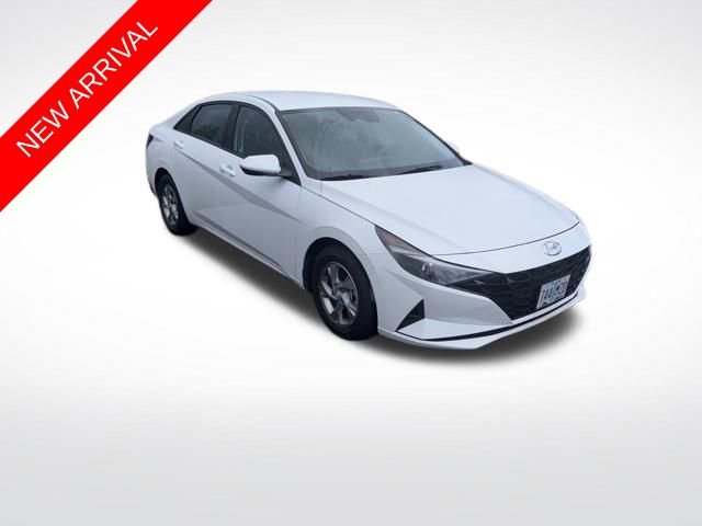 Used 2021 Hyundai Elantra SE w/ Cargo Package