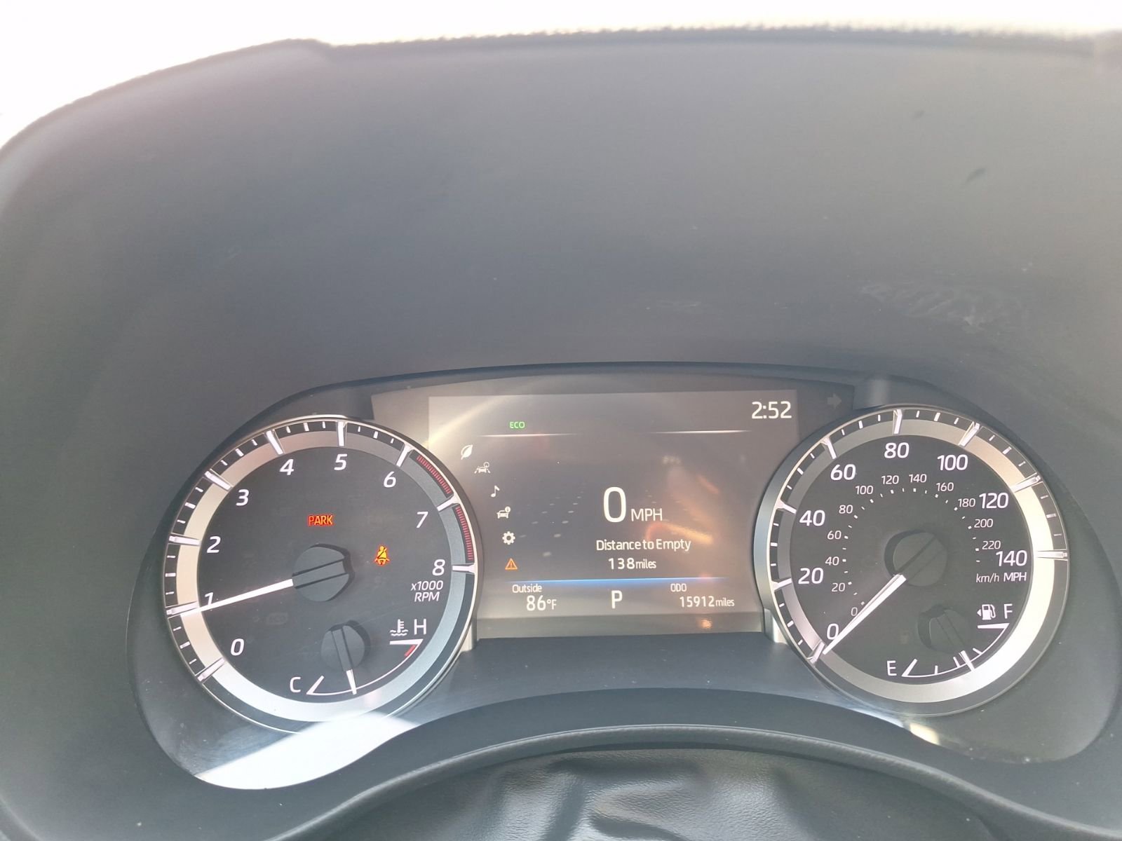 Used 2023 Toyota Highlander LE FWD image 19