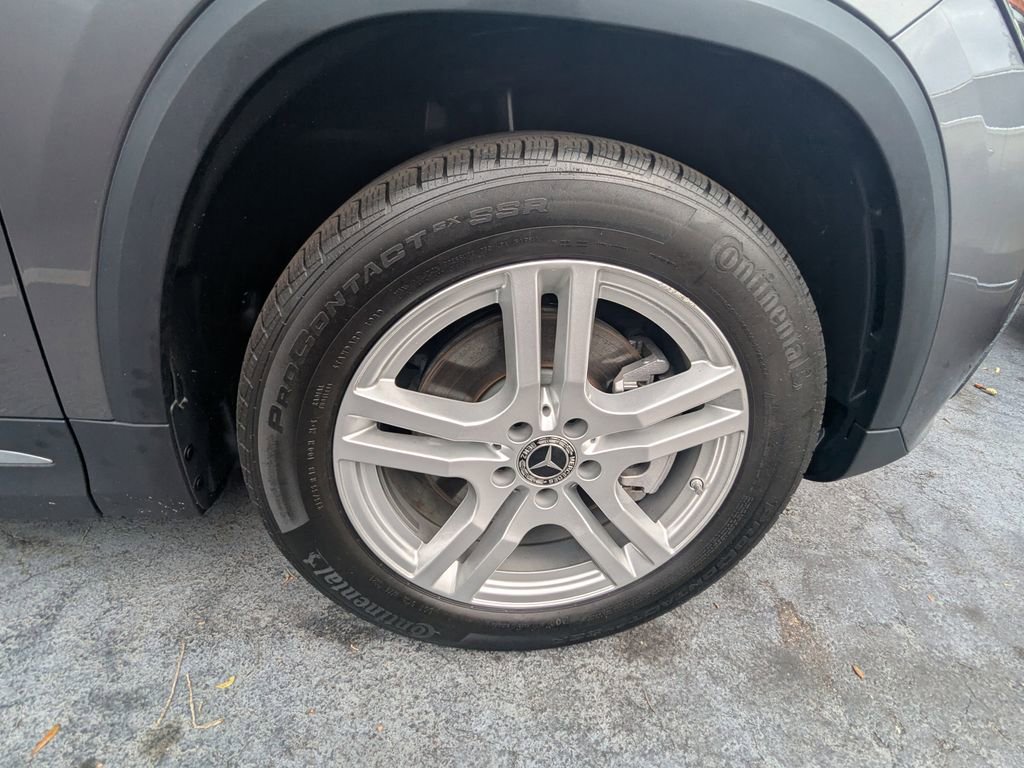 Certified 2022 Mercedes-Benz GLA 250 4MATIC w/ Premium Package Lite image 22