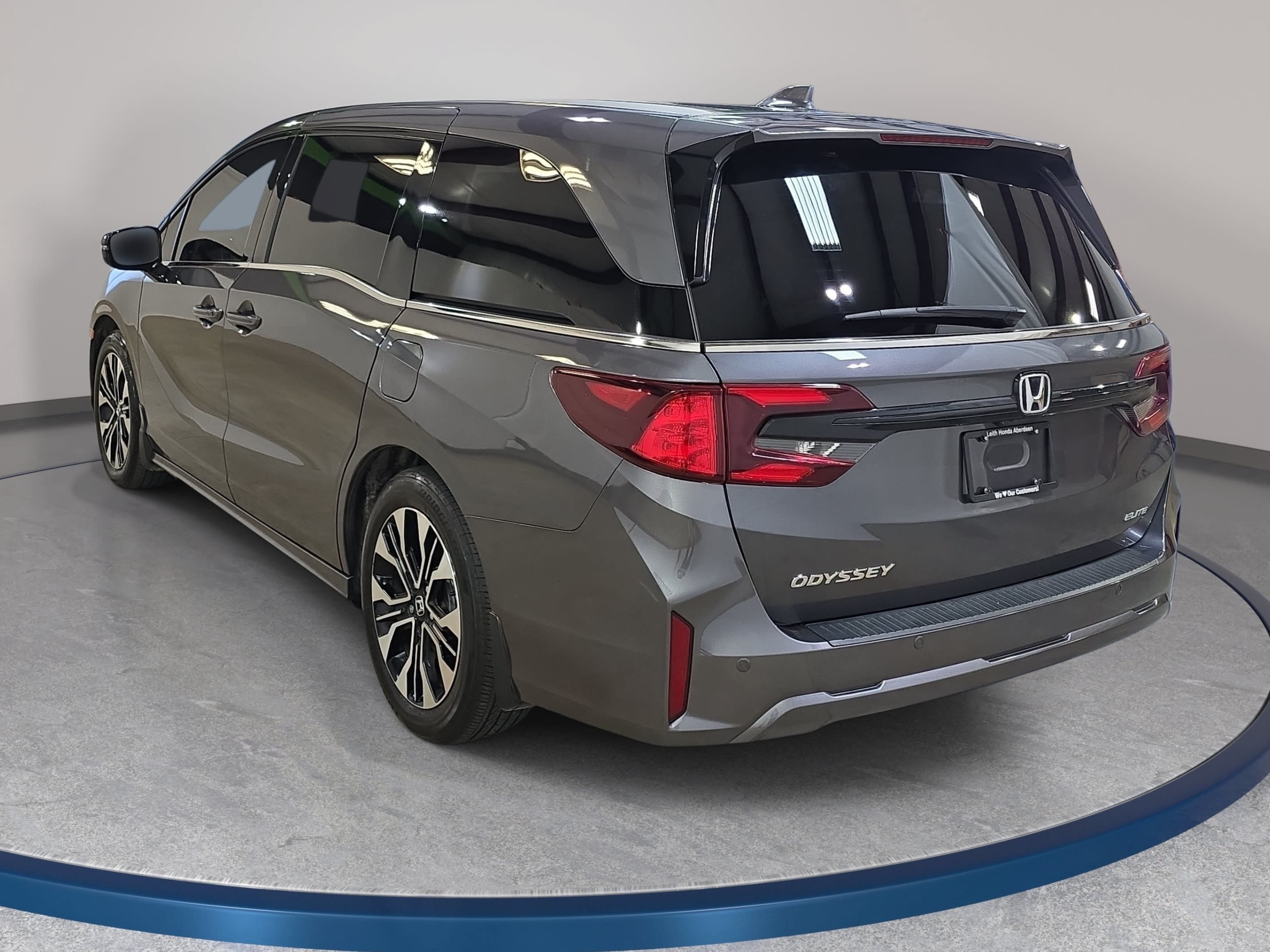 Certified 2025 Honda Odyssey Elite image 8