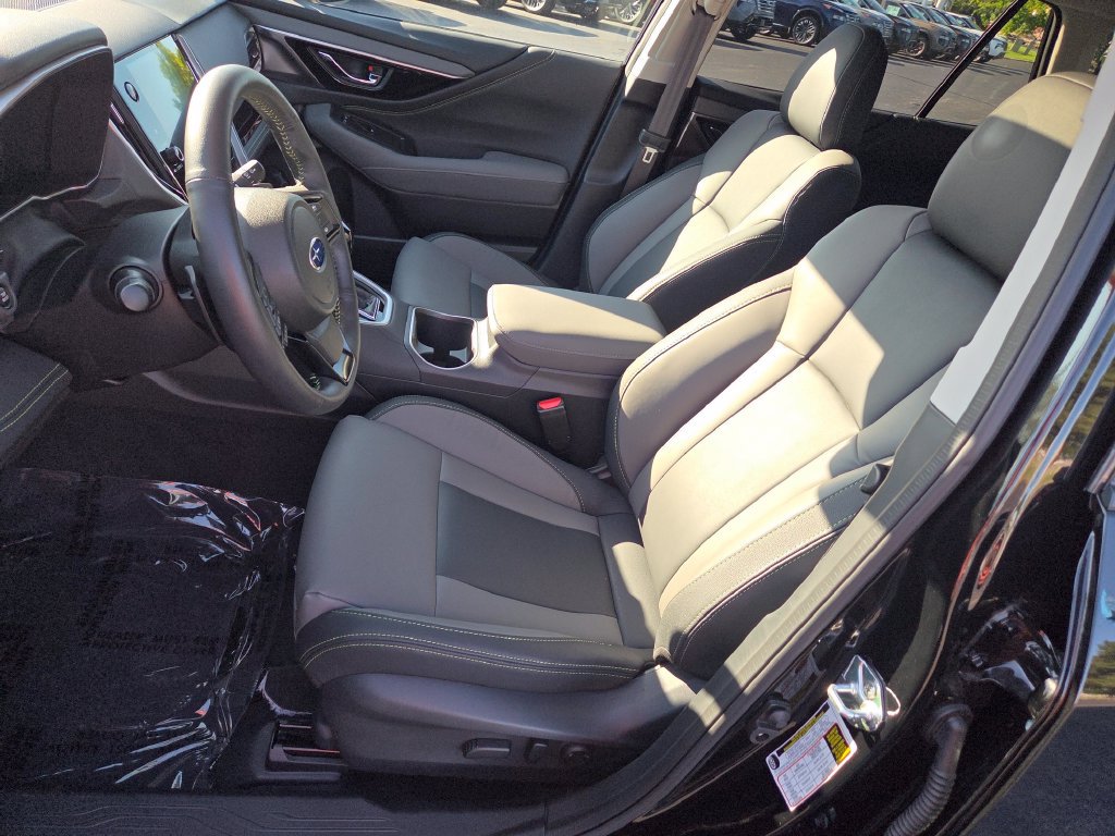 Used 2025 Subaru Outback Onyx Edition XT w/ Popular Package #2 AWD/4WD image 31