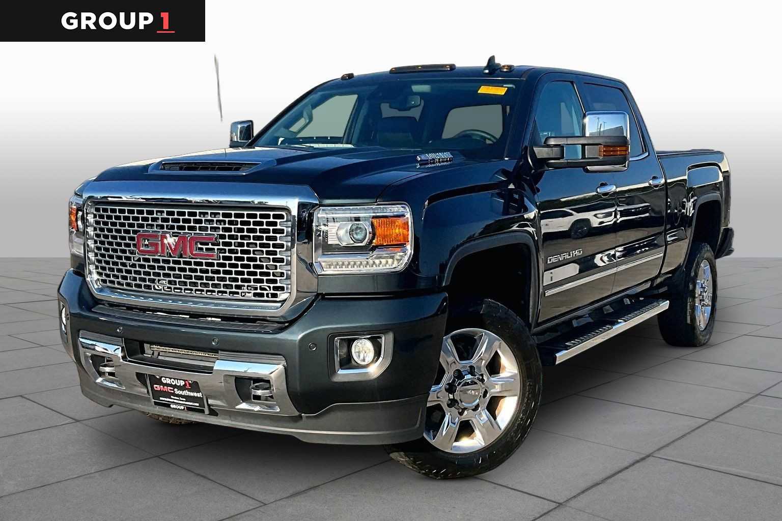 Used 2017 GMC Sierra 2500 Denali w/ Duramax Plus Package AWD/4WD image 1